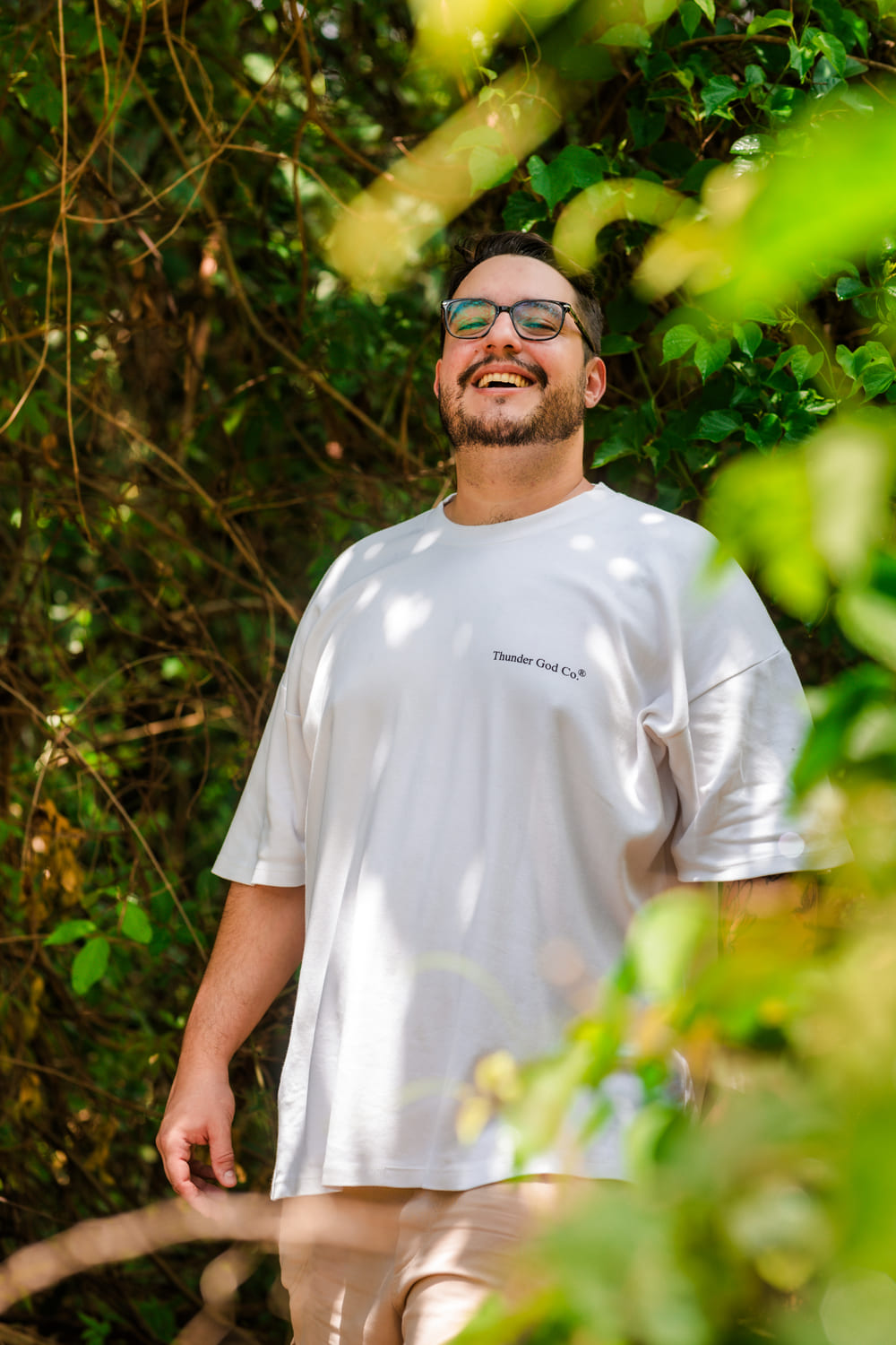 Gabriel Moreno em retrato casual